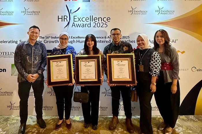 Elnusa berhasil meraih tiga kategori penghargaan di ajang Indonesia HR Excellence Award 2025 oleh SWA Media Group. (Dok. PT Elnusa)

