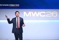 Leon Wang, President of Huawei's Data Communication Product Line, unveils the NG WAN architecture